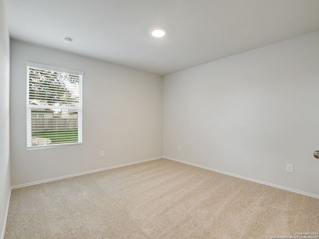 912 Cinnamon Teal, Seguin, TX 78155