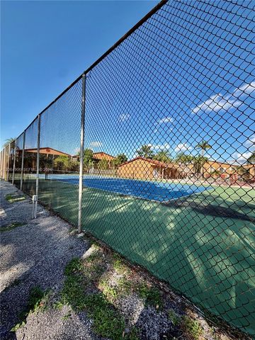 8010 NW 27th Place 8010, Sunrise, FL 33322