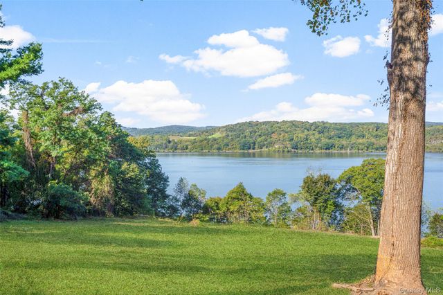 660 Wheeler Hill Road, Hughsonville, NY 12590