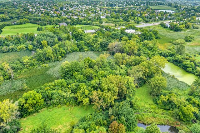 5176 Aptakisic Road, Long Grove, IL 60047