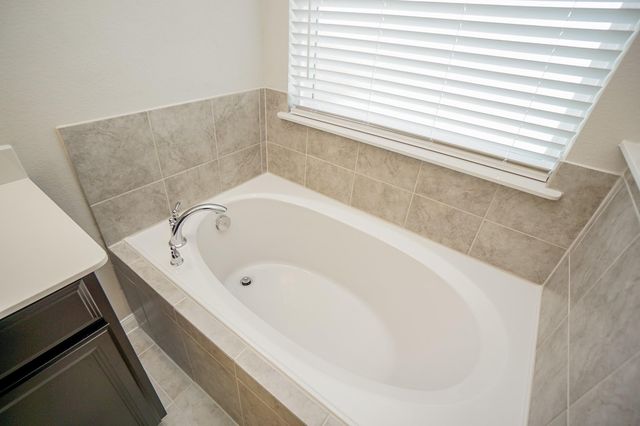 1234 Oak Barrel Run, Richmond, TX 77406