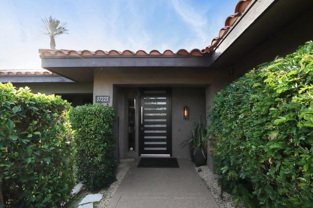 37223 Palmdale Road, Rancho Mirage, CA 92270