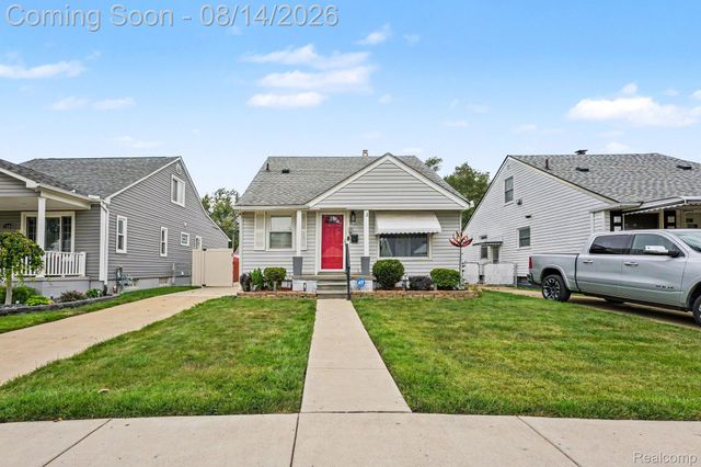2090 Leblanc Street, Lincoln Park, MI 48146