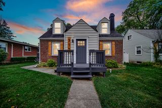 315 Holton Ridge, Crown Point, IN 46307