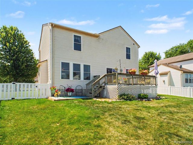 6467 Cranberry Drive, Holly, MI 48442