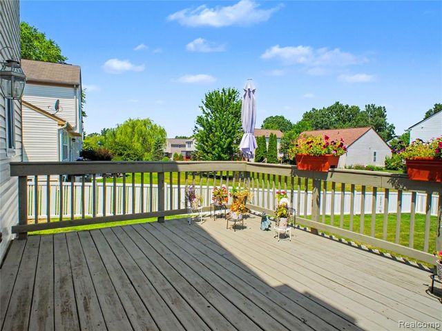 6467 Cranberry Drive, Holly, MI 48442