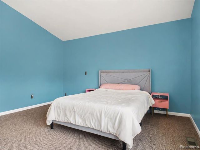 6467 Cranberry Drive, Holly, MI 48442