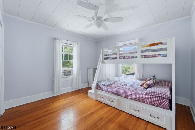 56 Essex Ave, Maplewood Twp., NJ 07040