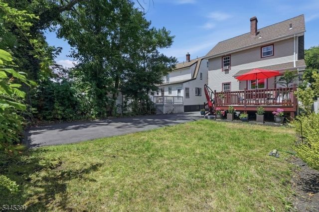 56 Essex Ave, Maplewood Twp., NJ 07040