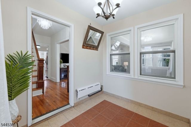 56 Essex Ave, Maplewood Twp., NJ 07040