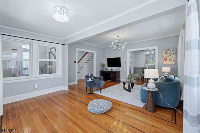 56 Essex Ave, Maplewood Twp., NJ 07040