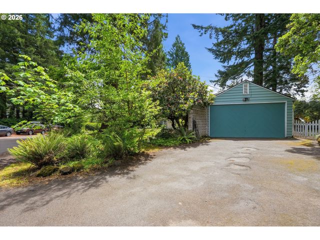 7200 Sw BENZ PARK Dr, Portland, OR 97225