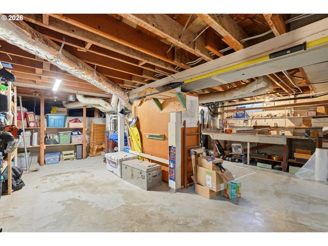 7200 Sw BENZ PARK Dr, Portland, OR 97225