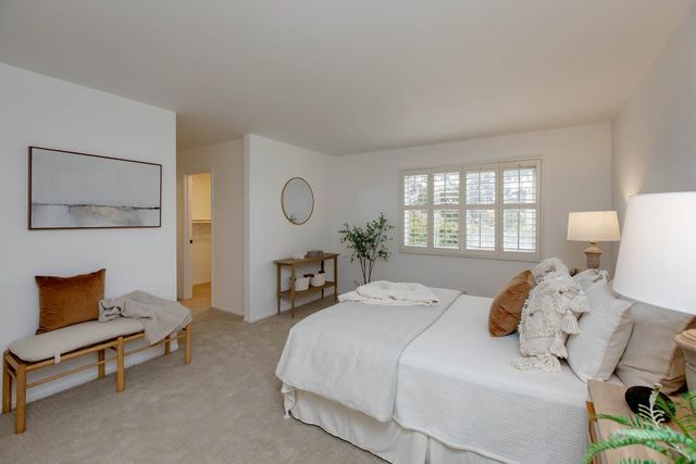 1160 Marianas Ln, Alameda, CA 94502