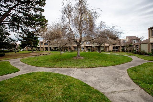 1160 Marianas Ln, Alameda, CA 94502