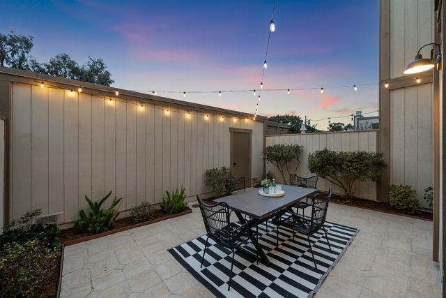 1160 Marianas Ln, Alameda, CA 94502