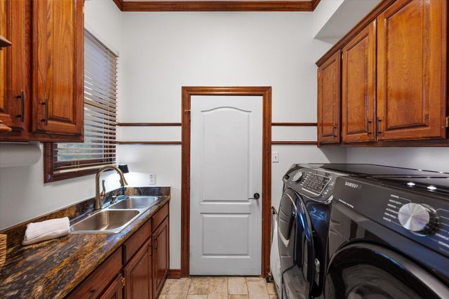 719 Morningside Drive, Mansfield, TX 76063