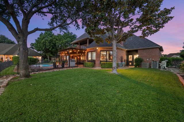 719 Morningside Drive, Mansfield, TX 76063