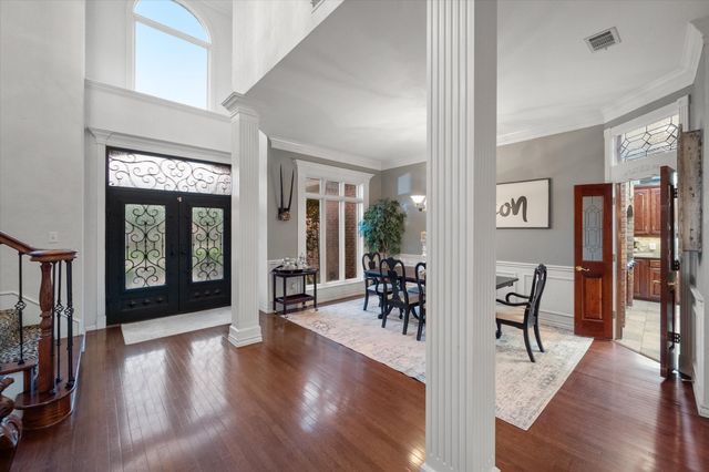 719 Morningside Drive, Mansfield, TX 76063