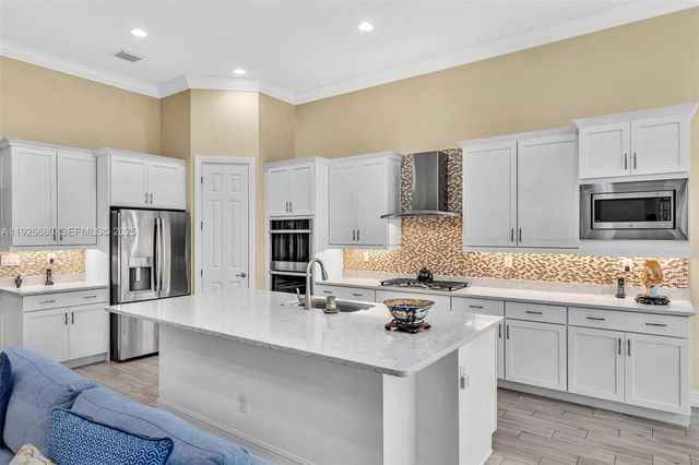 9172 E Leon Cir E, Parkland, FL 33076