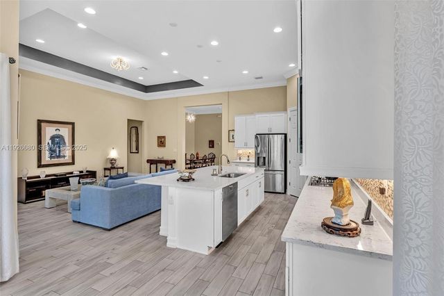 9172 E Leon Cir E, Parkland, FL 33076