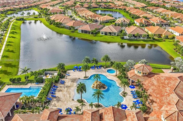 9172 E Leon Cir E, Parkland, FL 33076