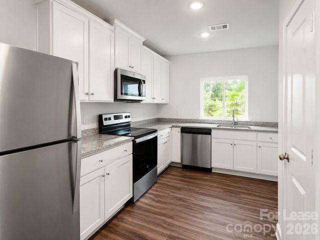 1224 Nia Road, Charlotte, NC 28215