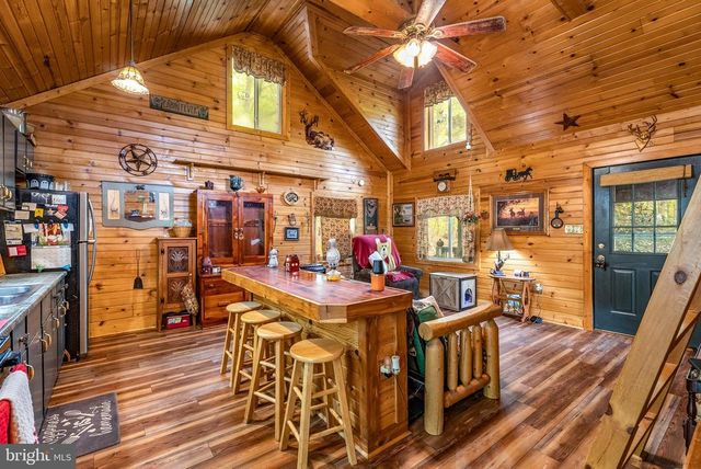 266 PARK VIEW LN, Shenandoah, VA 22849