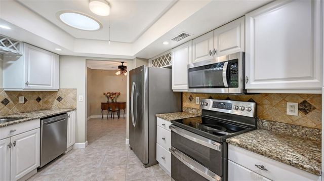 4873 HUNTLEIGH DRIVE, Sarasota, FL 34233