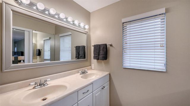 4873 HUNTLEIGH DRIVE, Sarasota, FL 34233