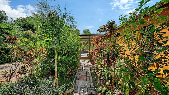 4873 HUNTLEIGH DRIVE, Sarasota, FL 34233