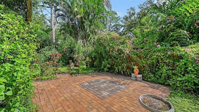 4873 HUNTLEIGH DRIVE, Sarasota, FL 34233