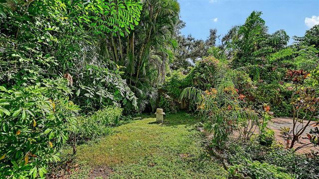 4873 HUNTLEIGH DRIVE, Sarasota, FL 34233