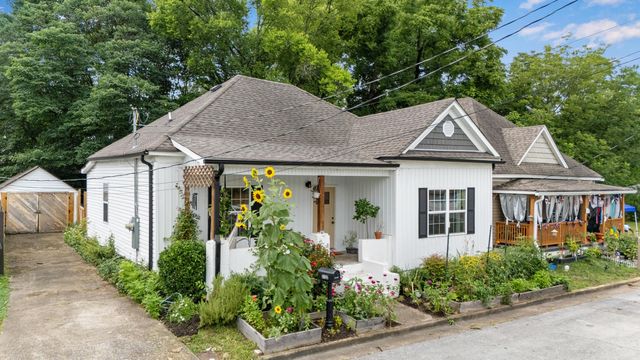 2122 Cleveland Avenue, Chattanooga, TN 37404