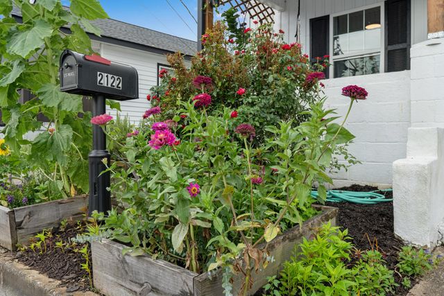 2122 Cleveland Avenue, Chattanooga, TN 37404