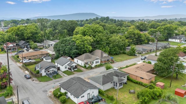 2122 Cleveland Avenue, Chattanooga, TN 37404