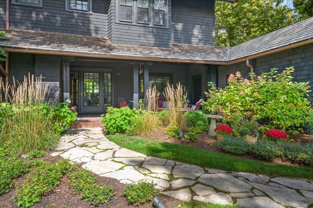 203 Prospect Avenue, Highland Park, IL 60035