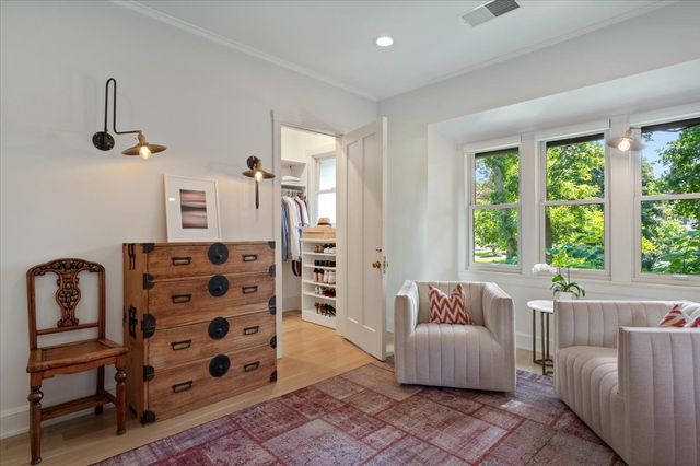 203 Prospect Avenue, Highland Park, IL 60035