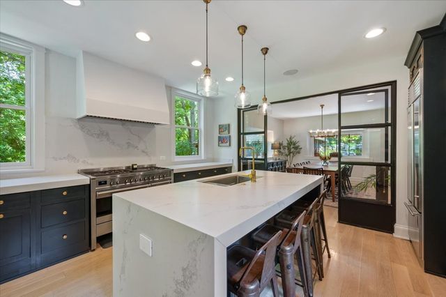 203 Prospect Avenue, Highland Park, IL 60035