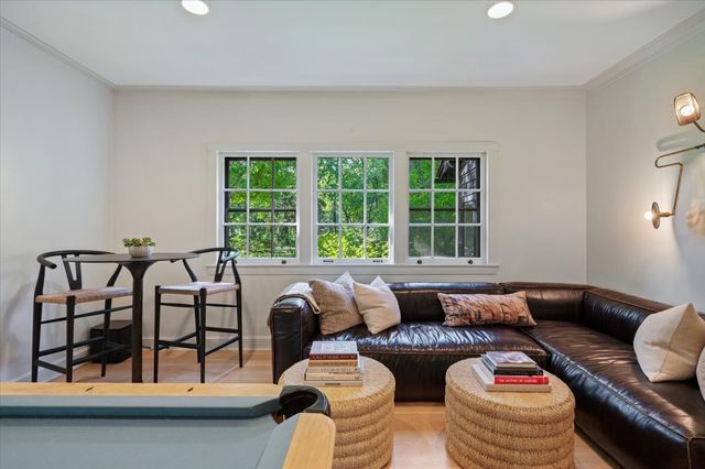 203 Prospect Avenue, Highland Park, IL 60035