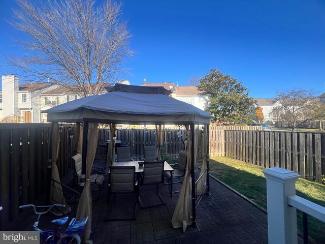 832 SMARTTS LN NE, Leesburg, VA 20176