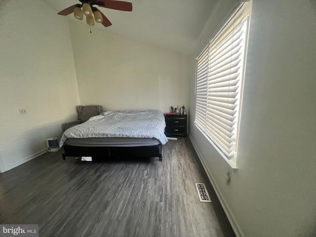 832 SMARTTS LN NE, Leesburg, VA 20176