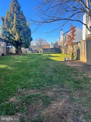 832 SMARTTS LN NE, Leesburg, VA 20176