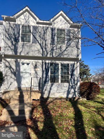 832 SMARTTS LN NE, Leesburg, VA 20176