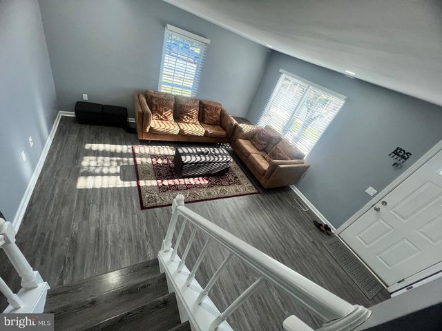 832 SMARTTS LN NE, Leesburg, VA 20176