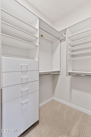 1039 CALLE FLOR Place, El Paso, TX 79912