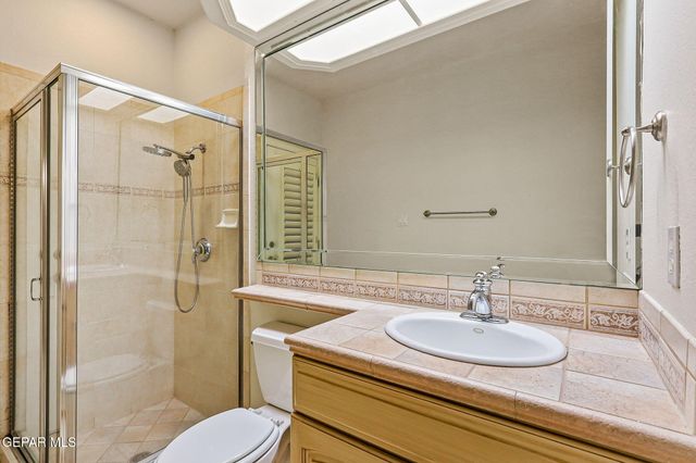 1039 CALLE FLOR Place, El Paso, TX 79912