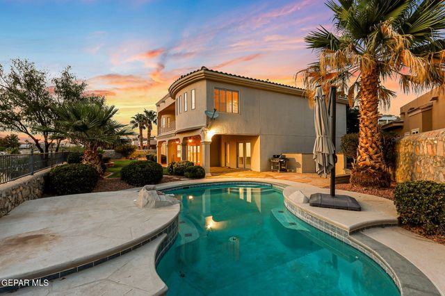 1039 CALLE FLOR Place, El Paso, TX 79912