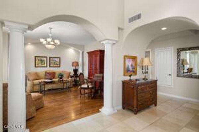 1039 CALLE FLOR Place, El Paso, TX 79912