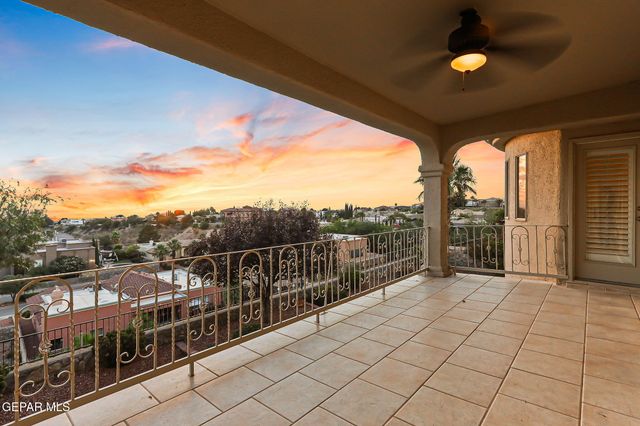 1039 CALLE FLOR Place, El Paso, TX 79912